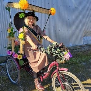 Meet your Posher, Marion